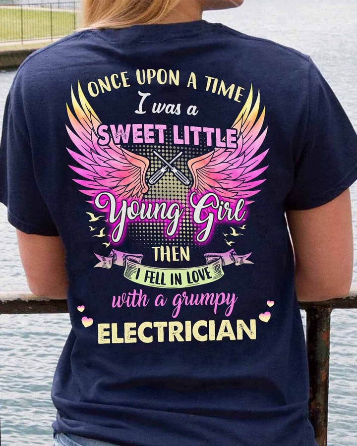 I fell in love with a grumpy Electrician- Navy Blue -Electrician-T-Shirt -#M010423FELIN4BELECZ6