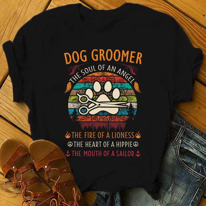 Dog Groomer The soul of an Angel- Black -Doggroomer-T-Shirt -#F150423THESOL2FDOGRZ4