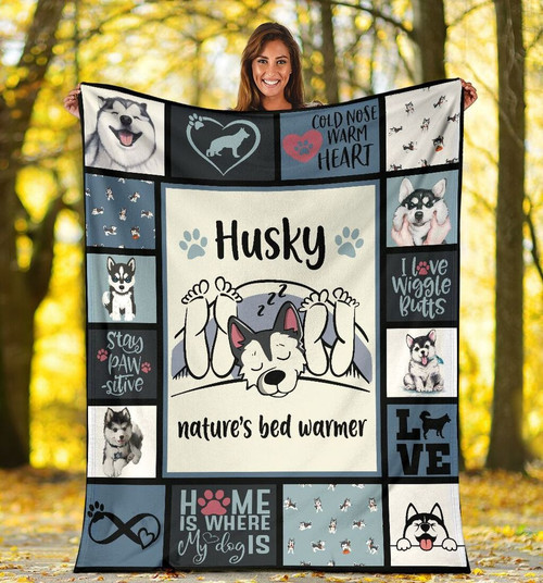 Siberian Husky Nature's Bed Warmer Funny Gift Dogs Lover Sherpa Blanket