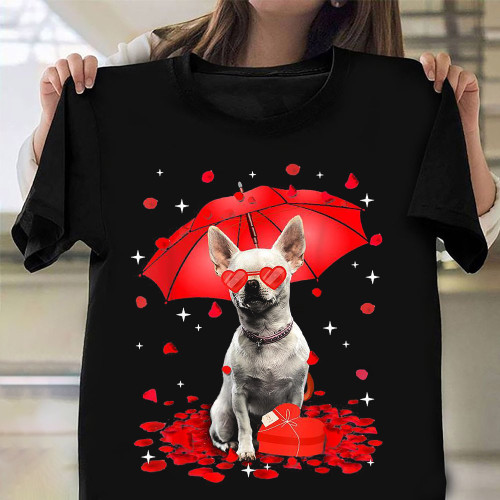 Chihuahua Valentine T-Shirt Red Heart Womens Valentines Day Shirt Gift Ideas For Her