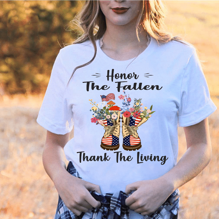 Female Veteran Honor The Fallen Thank The Living T-Shirt - ATMTEE