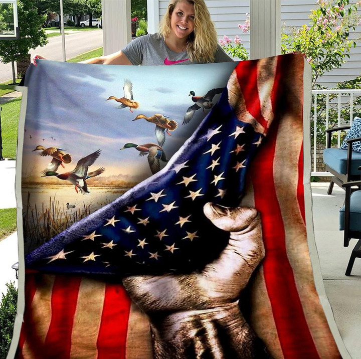 Duck Hunting, Behind In The Flag, Gift For Hunter Fleece Blanket - ATMTEE