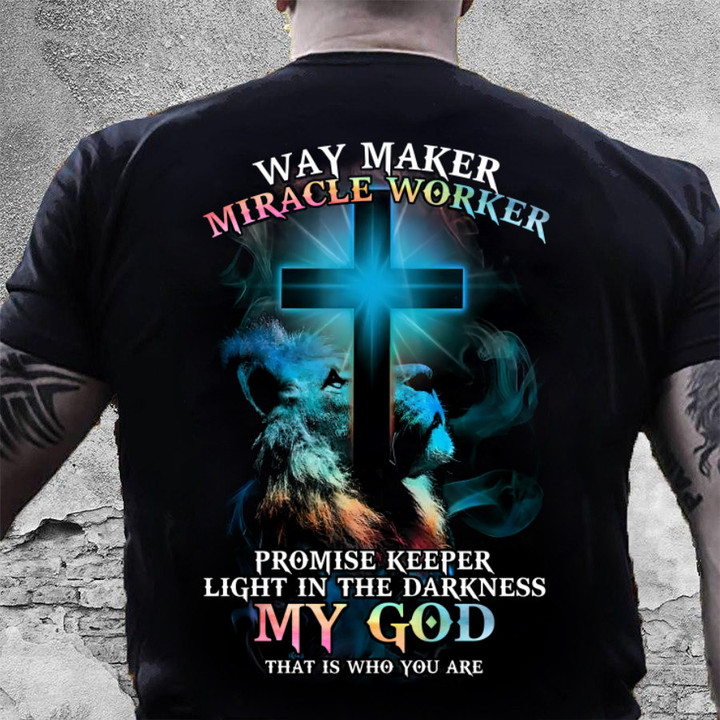 Christian Shirt, Way Maker Miracle Worker Promise Keeper Light In Darkness Lion Jesus Christ T-Shirt