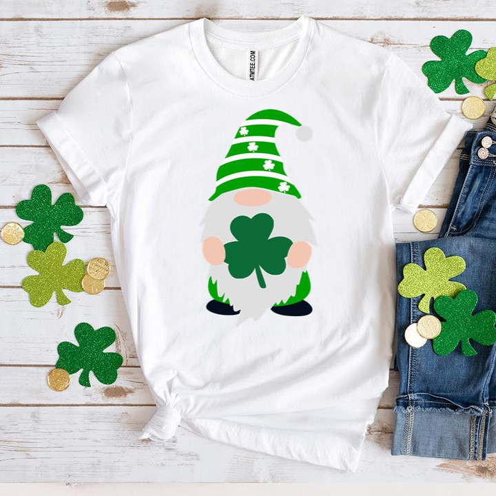 Gnomes St Patrick's Day Shirts, Standing Gnome Shamrock 2SP-04 T-Shirt