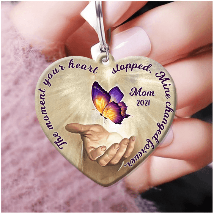 Personalized Butterfly Memorial 2D Keychain for Mom, Grandma , Dad, Papa Mother's Day 2D Keychain