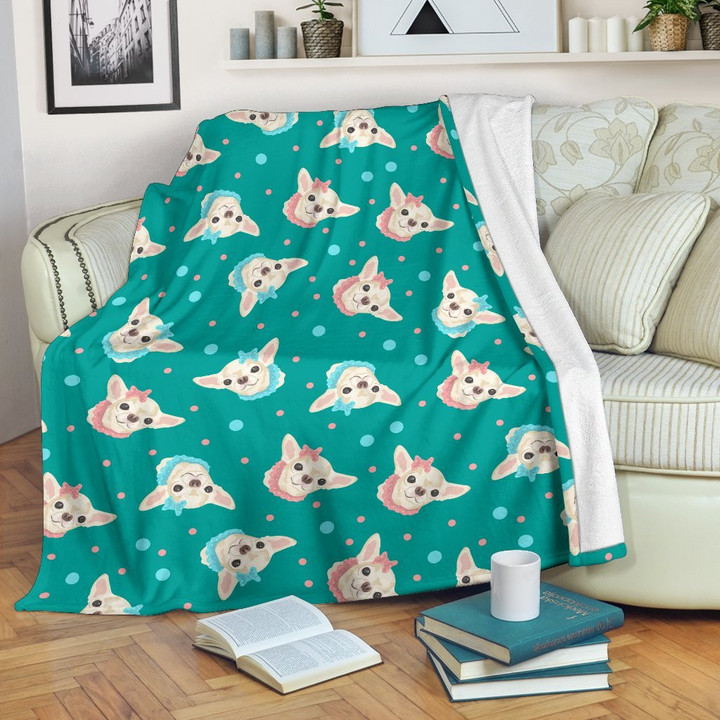 Chihuahua Polka Dot Pattern Blanket
