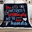 Nurse She Works Willingly With Her Hands Gs-Cl-Ld1401 Fleece Blanket