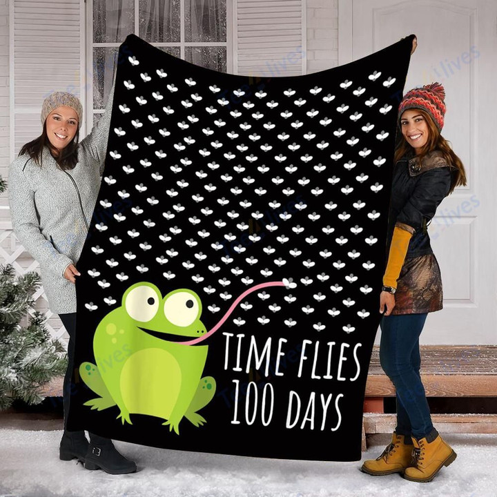 Customs Blanket Frog Fly 100 Days Of School Blanket - Fleece Blanket