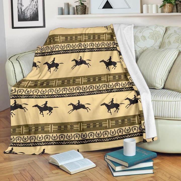 Running Horse Pattern Print Fleece Blanket