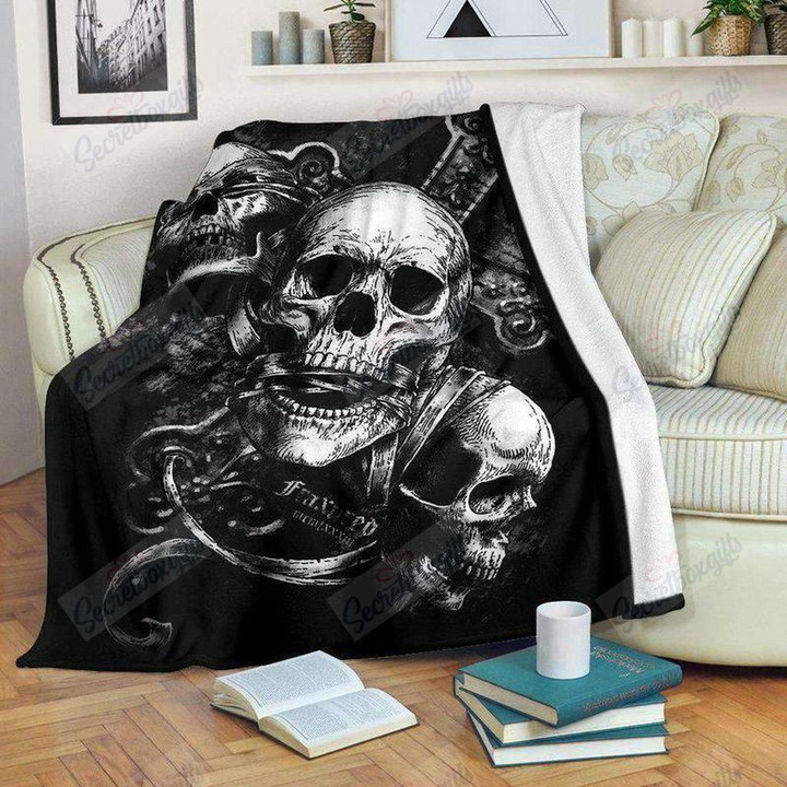Catacombs Skull Gs-Cl-Dt1903 Fleece Blanket