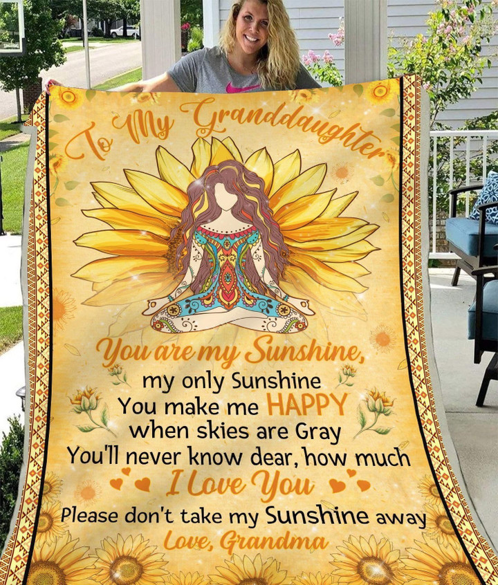 Family-Blanket-Granddaughter-You Are My Sunshine Cozy Fleece Blanket, Sherpa Blanket