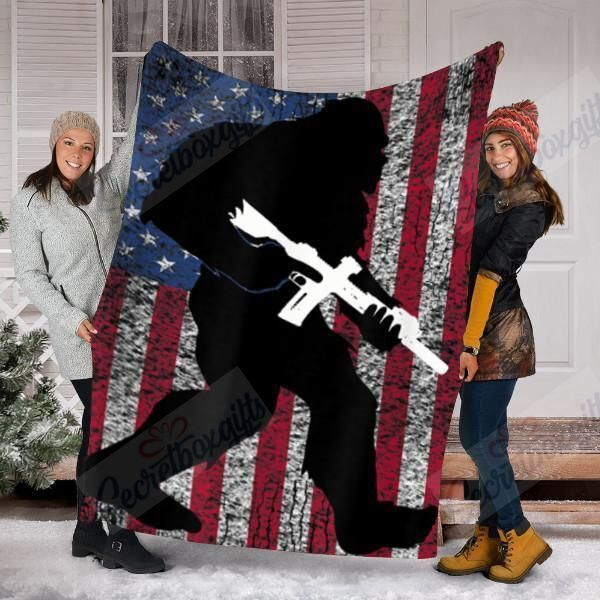 Bigfoot Hunter American Flag Th0401565Cl Fleece Blanket