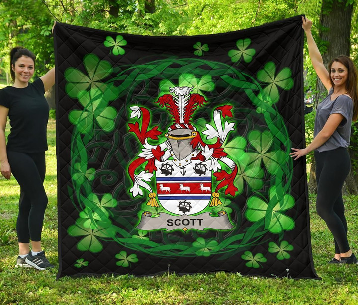 Scott Ireland Irish Celtic Shamrock Knot Circle Quilt Blanket