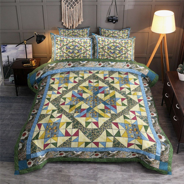 Colorful Triangle And Flower Pattern Bedding Set Iy