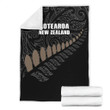 FamilyGater Blanket - New Zealand - Aotearoa Premium Blanket (Black) A6