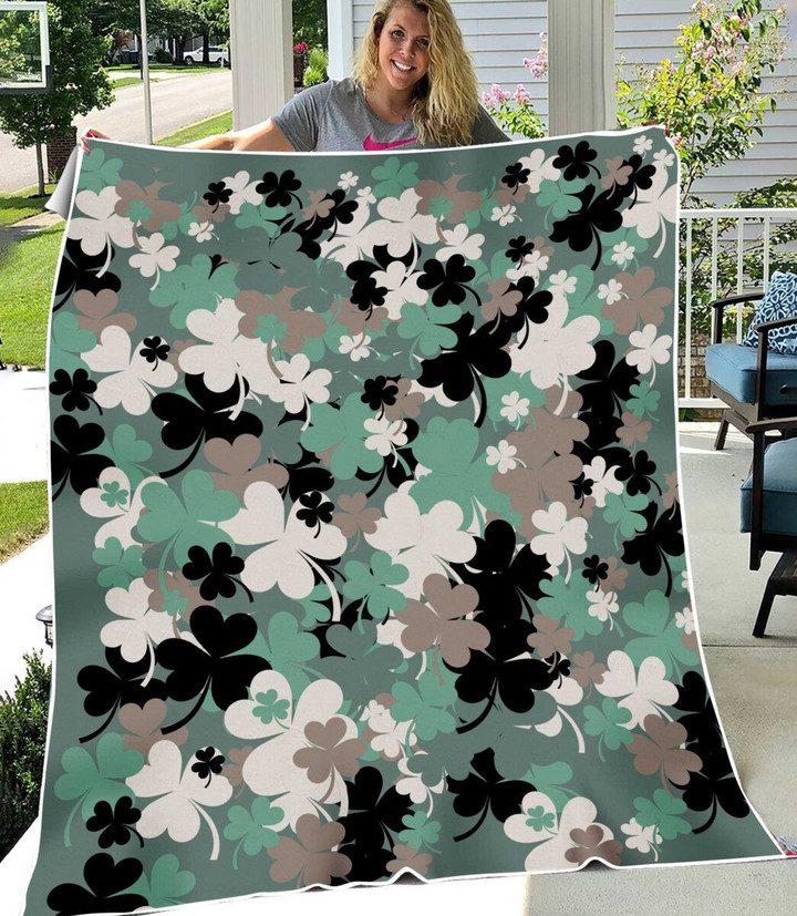 Beautiful Clover Patrick’S Day Camo Art Fleece Blanket