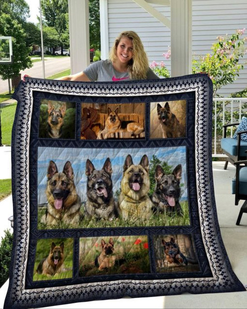 German Shepherd Friends On The Grass Quilt Blanket Great Customized Blanket Gifts For Birthday Christmas Thanksgiving