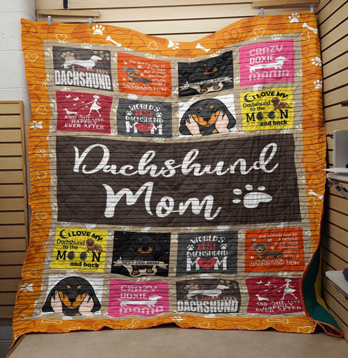 Dachshund Mom Blanket Gifts For Dog's Owners Or Pets Dachshund Theme Dachshund Lovers I Love My Dachshund To The Moon And Back Quilt Blanket Great Customized Blanket Gifts For Mother's Day Birthday Christmas Thanksgiving