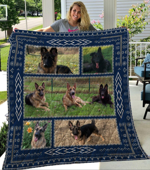 German Shepherd On The Grass Quilt Blanket Great Customized Blanket Gifts For Birthday Christmas Thanksgiving