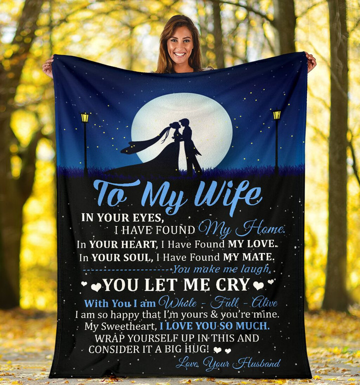 Personalized To My Wife In Your Eyes From Husband Bride And Groom Silhouette Under The Moon Sherpa Fleece Blanket Great Customized Blanket Gifts For Birthday Christmas Thanksgiving