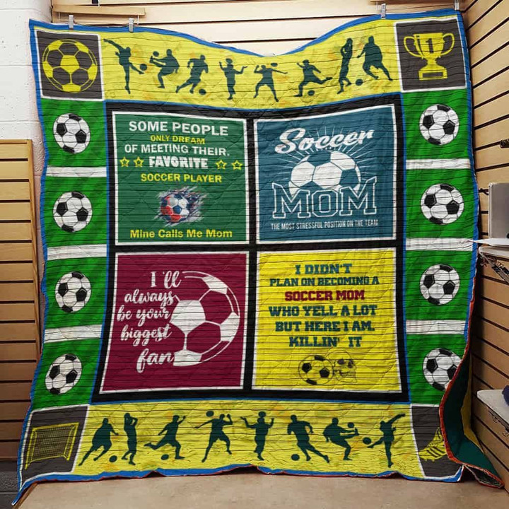 Soccer Mom Quilt Blanket I Didn't Plan On Becoming A Soccer Mom Great Customized Blanket Gifts For Birthday Christmas Thanksgiving Perfect Gifts For Mother's Day