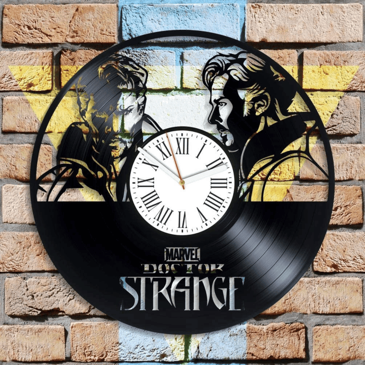 Doctor Strange Vinyl Record Round Clock Superhero Artwork Decor For Boys Room Famous Comics Gifts For Him Holiday Gift For Boy