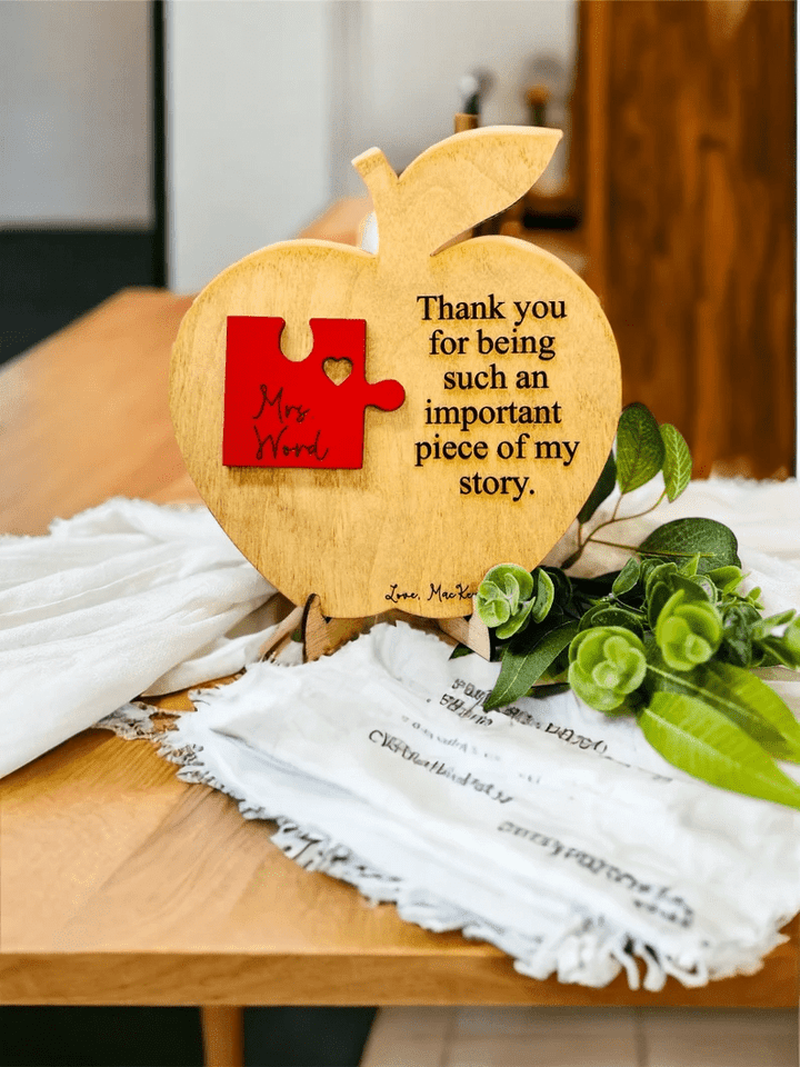Thank You For Being An Important Piece of My Story| Teacher Gift| Teacher Sign|Teacher Appreciation Apple| Teacher Gifts| End Of Year Gifts