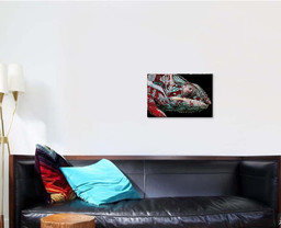 Close Eye Green Red Panther Chameleon Black Panther Animals Luxury Multi Canvas Prints, Multi Piece Panel Canvas Gallery Art Print Print Single Canvas 1 PIECE (16x24)