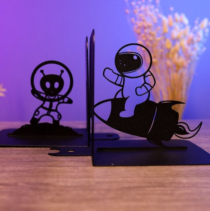 Rocket Bookends Bookends Astronaut Metal Rocket Book End Unique Bookshelf Decor Alien ...