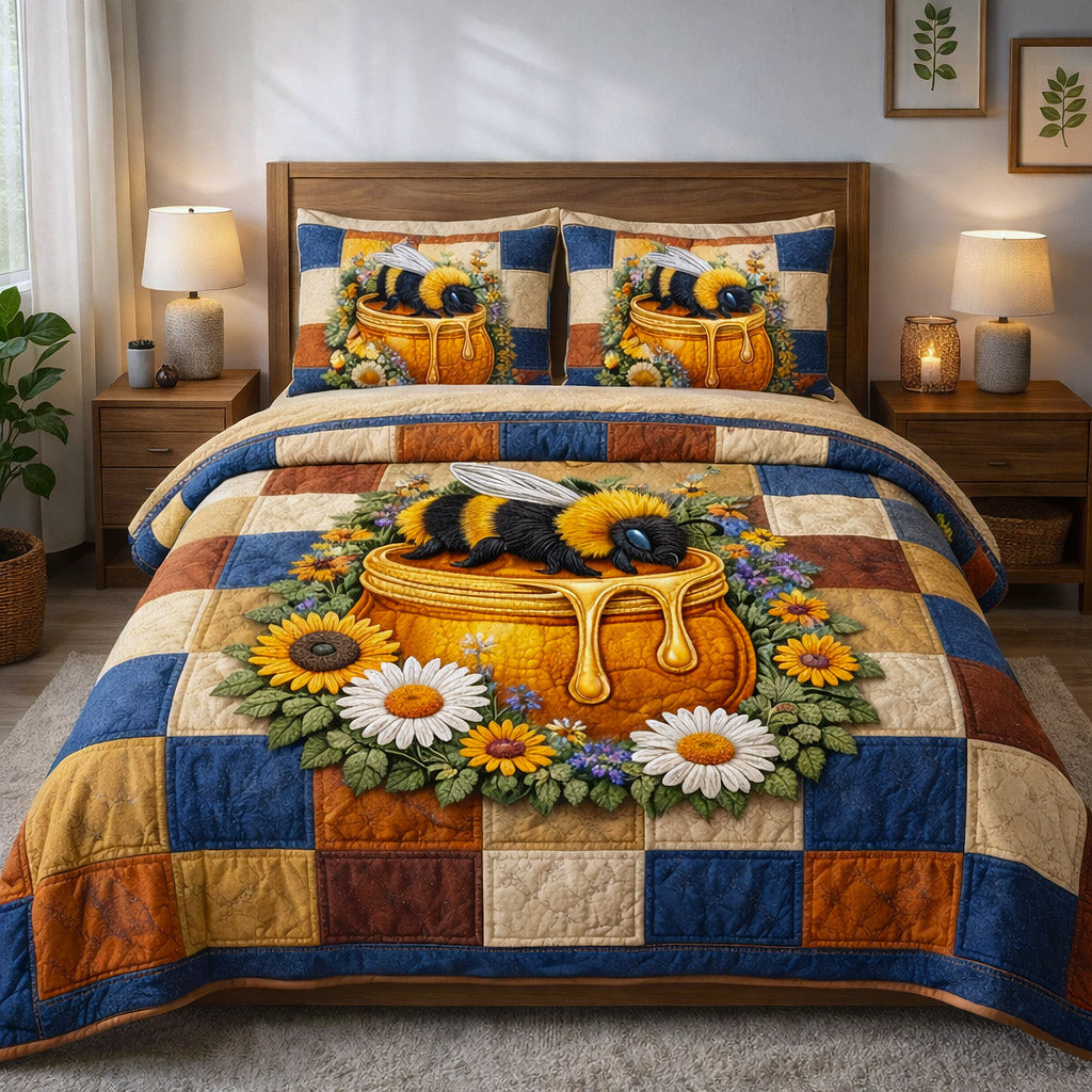 Honey Buzz 3 Piece Quilted Bedding Set Gift For Home Decor Lovers