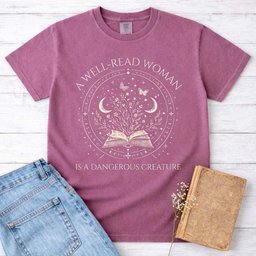 A Well Read Woman Tee Gift For Women