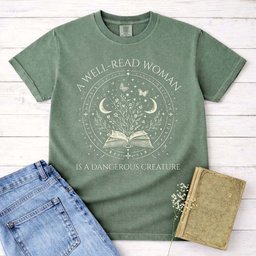 A Well Read Woman Tee Gift For Women