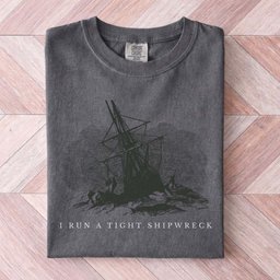 I Run A Tight Shipwreck Shirt T Shirt Gift For Cat Lover