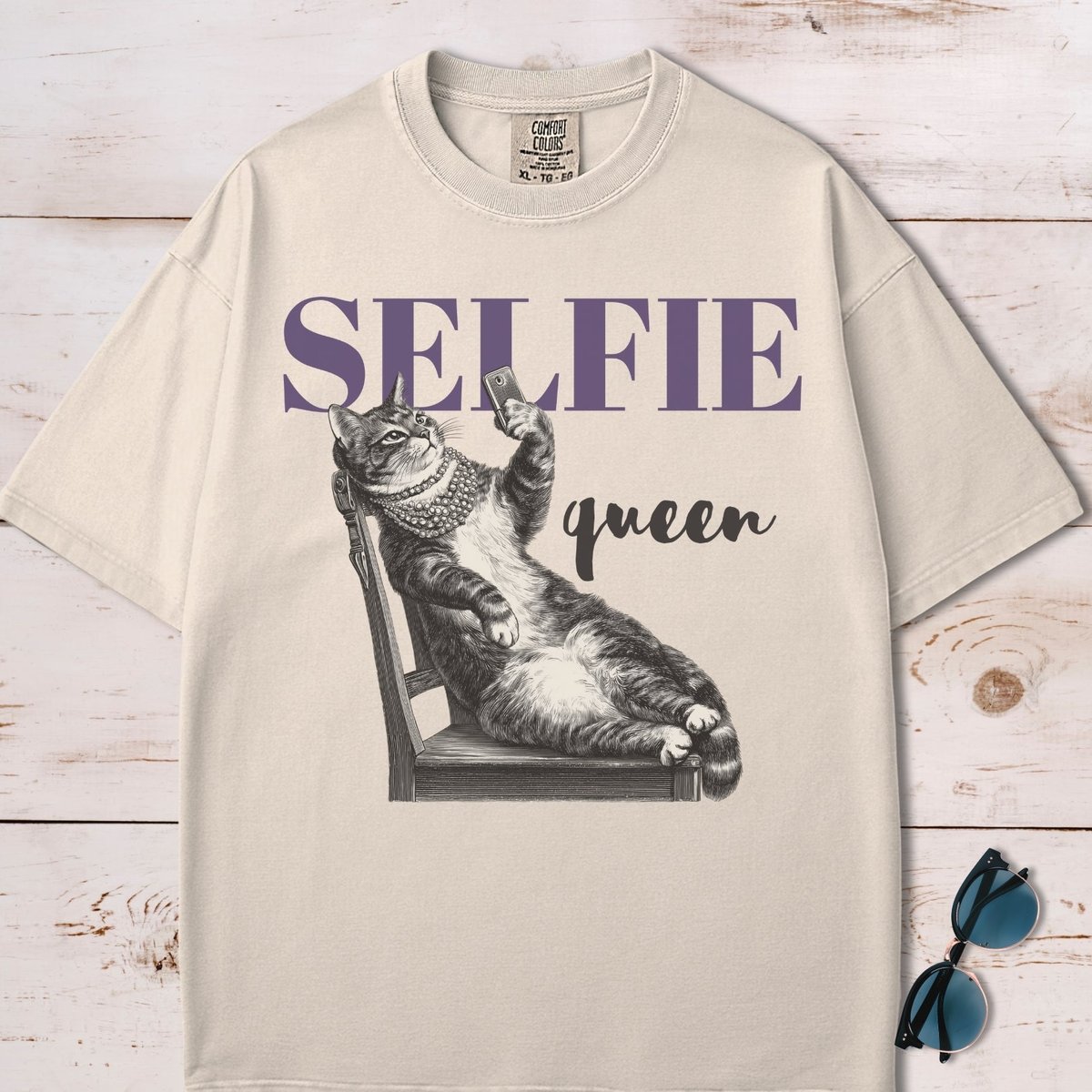 Selfie Queen Cat T Shirt Gift For Cat Lover