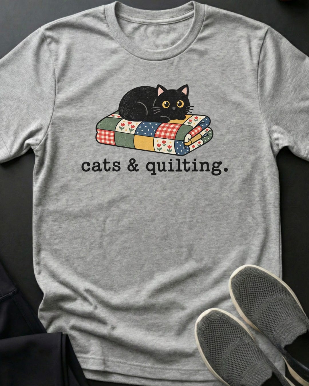 Cats And Quilting Tee Gift For Cat Lover