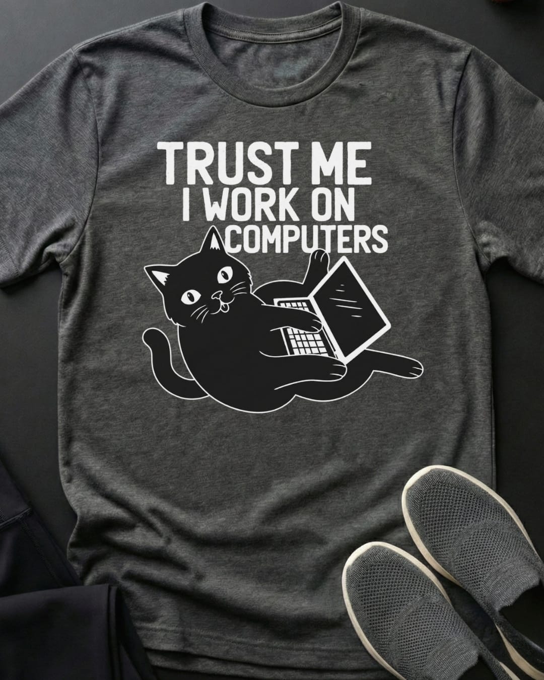 I Work On Computers Tee Gift For Cat Lover