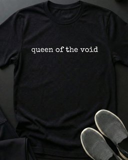 Queen Of The Void Tee Gift For Cat Lover