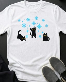 Winter Zoomies Tee Gift For Cat Lover