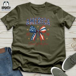 America Land Of The Free Unisex T Shirt Gift For Animal Lover