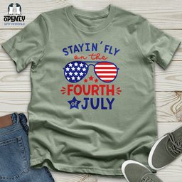 Stayin Fly On The Fourth Of July Unisex T Shirt Gift For Animal Lover