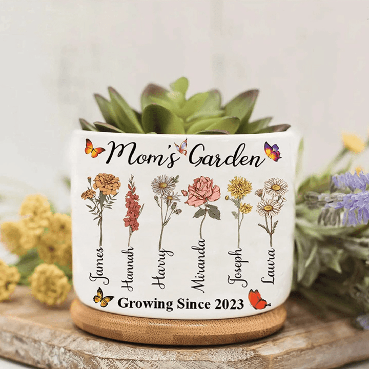 Personalized Mom's Garden Plant Pot, Plant Pot To Decorate The Desk, Birth Month Flower Pot Gift, Gift For Mother Day, Gift For Grandma