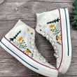 Custom embroidered Shoes/ Custom Chuck Taylor 70 embroidered Flowers Shoes/ Wedding Gift Converse Custom Flowers Embroidery/ Custom converse Chuck Taylor embroidered flower/ Wedding Converse Shoes/ Converse Custom Chuck Tayl