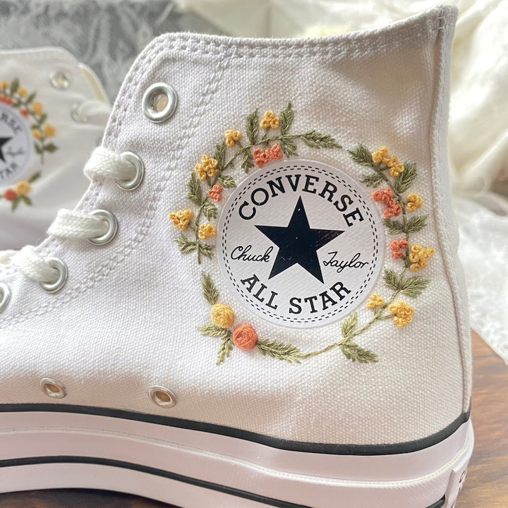 Embroidered Flower Converse High-Tops Converse 1970S Shoes/ Personazlied Converse Embroidered Sweet Flowers Shoes/ Custom Converse Floral Embroidery for Bride