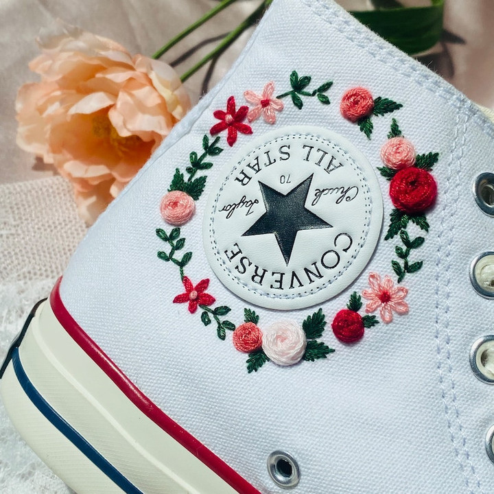 Converse Cosmic Hand Embroidery Shoes/Custom Converse Embroidered Bees and sweet Flowers/Converse Embroidered Flowers