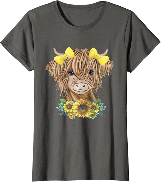 Cute Baby Highland Cow With Sunflowers Farm Farmer Wife Girl T-Shirt