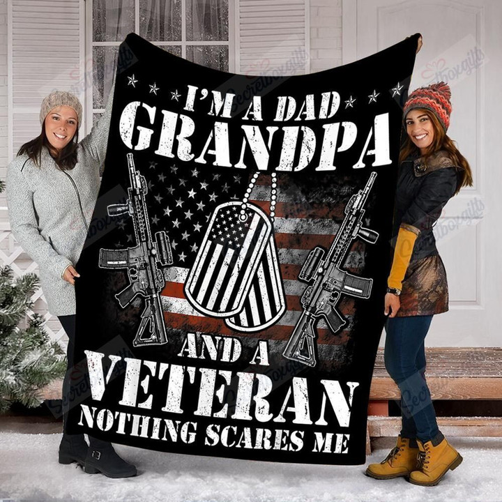 I Am A Dad Grandpa And A Veteran Gs-Cl-Dt1003 Fleece Blanket