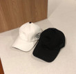 Gucci Interlocking G Embroidered At Mid Panel Baseball Cap In White