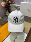 New York Yankees Logo Adjustable Baseball Cap In White Black