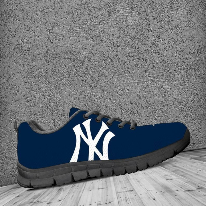 New York Yankees MLB Canvas Shoes gift for fan Black Shoes Fly Sneakers
