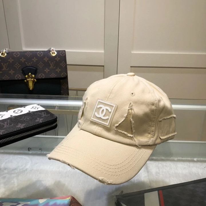 Chanel Shape Patch Cream Baseball Cap With Logo Rubber Label